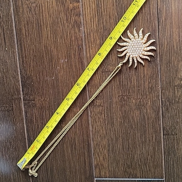 Sun pendant necklace - Picture 4 of 5